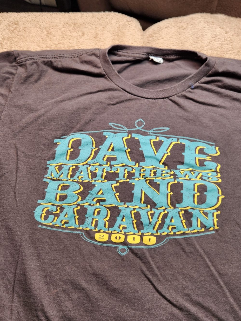 Dave Matthews Band Caravan 2011 Graphic Tee - Brown Womens XL